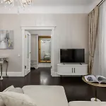 Apartment 2bd Old Town Courtyard Riga