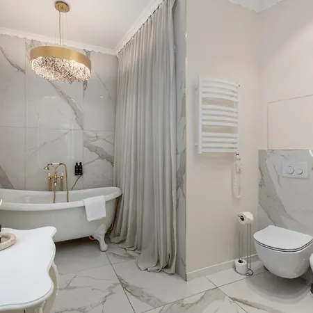 Old Town Luxe | Boutique 2br Апартаменты *