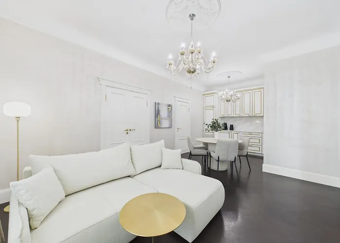 2bd Old Town Boutique