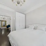 2bd Old Town Courtyard Apartmán