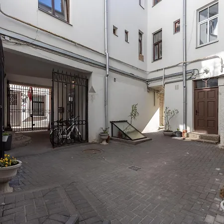 Old Town Luxe | Boutique 2br * ריגה